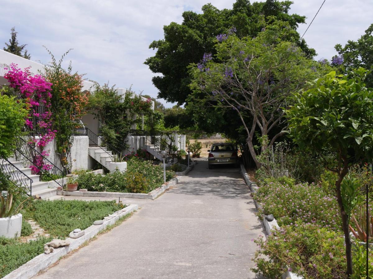 Helios-Rhodos-Apartments Koskinou  エクステリア 写真